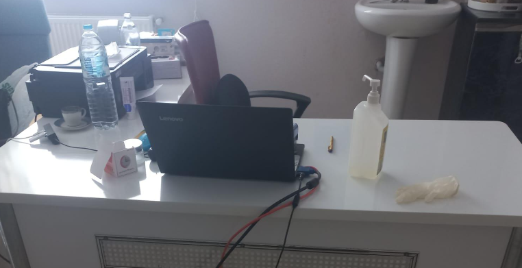 SPOT OFİS MASASI VE KOLTUKLAR 1200 TL