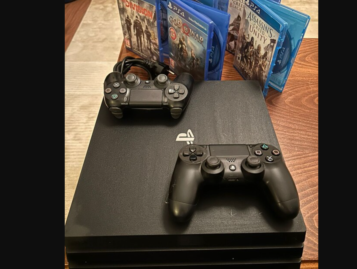 ikinci el Playstation 4 Pro 1