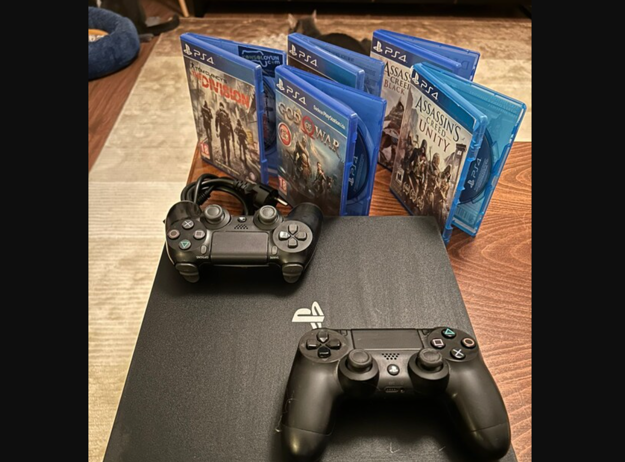 ikinci el Playstation 4 Pro 2