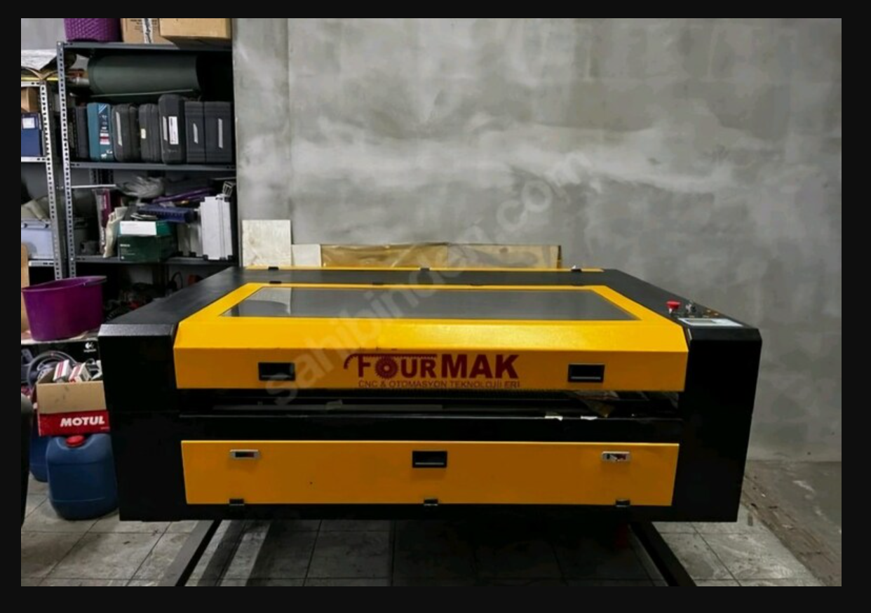 Lazer Kesim Makinesi 1